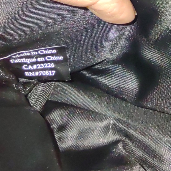 Victoria Secret Cosmetic Bag. NWOT - Picture 6 of 13